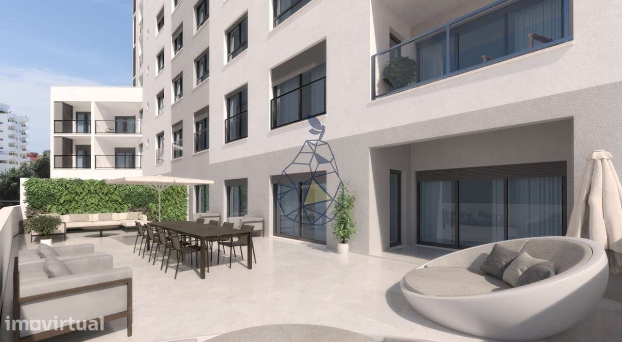 Apartamento Novo em Condomínio Fechado com 2 Quartos situado na Praia - Grande imagem: 4/59