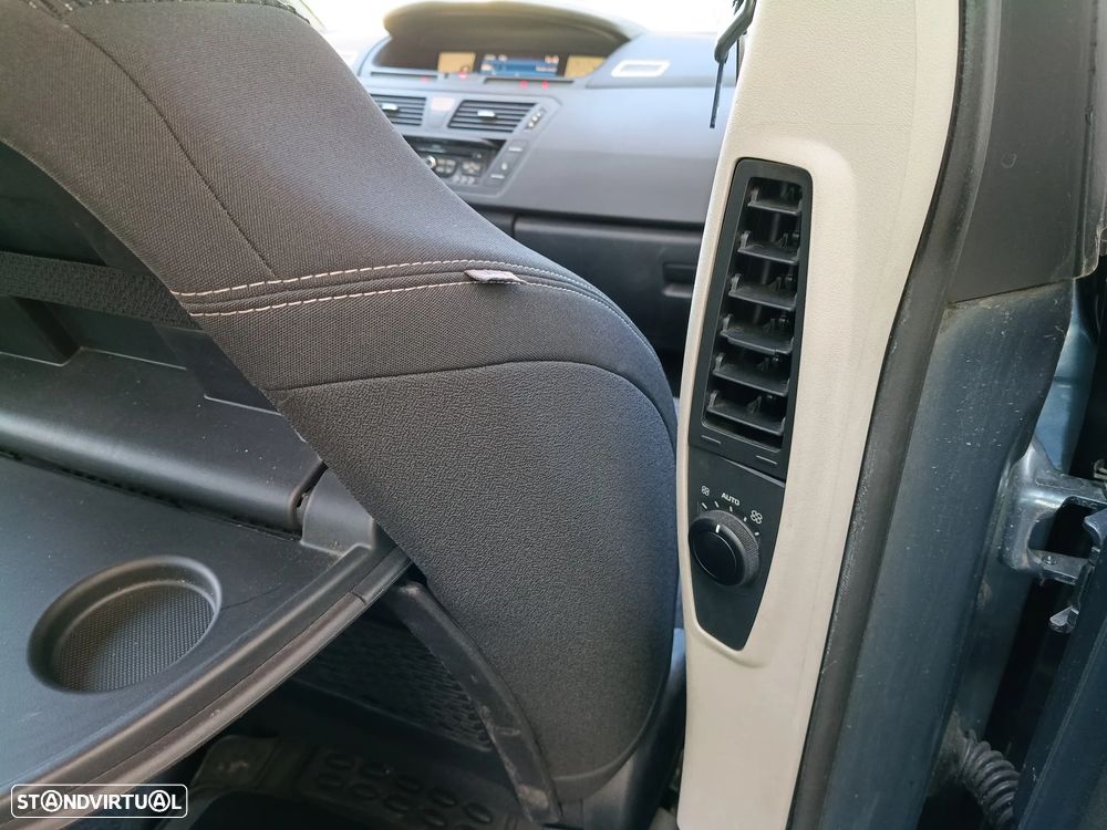 Citroën C4 Grand Picasso HDi 110 FAP (7L) Business Class - 17