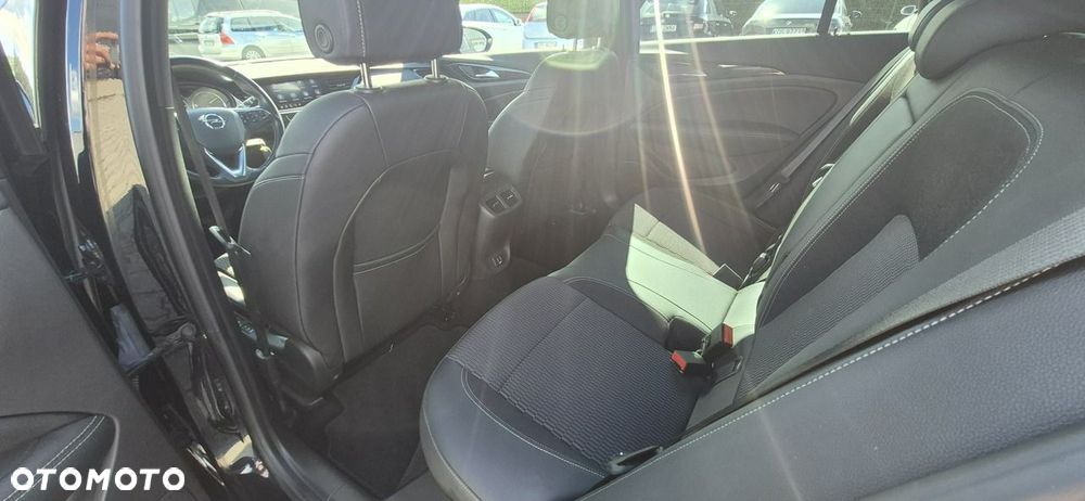 Opel Insignia 2.0 CDTI Elegance S&S - 27