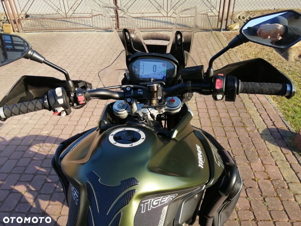 Triumph Tiger - 24