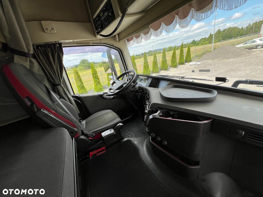 Volvo FH 500 / 6X4 / RETARDER / GLOBETROTTER XL / PEŁEN SERWIS / TOP - 22