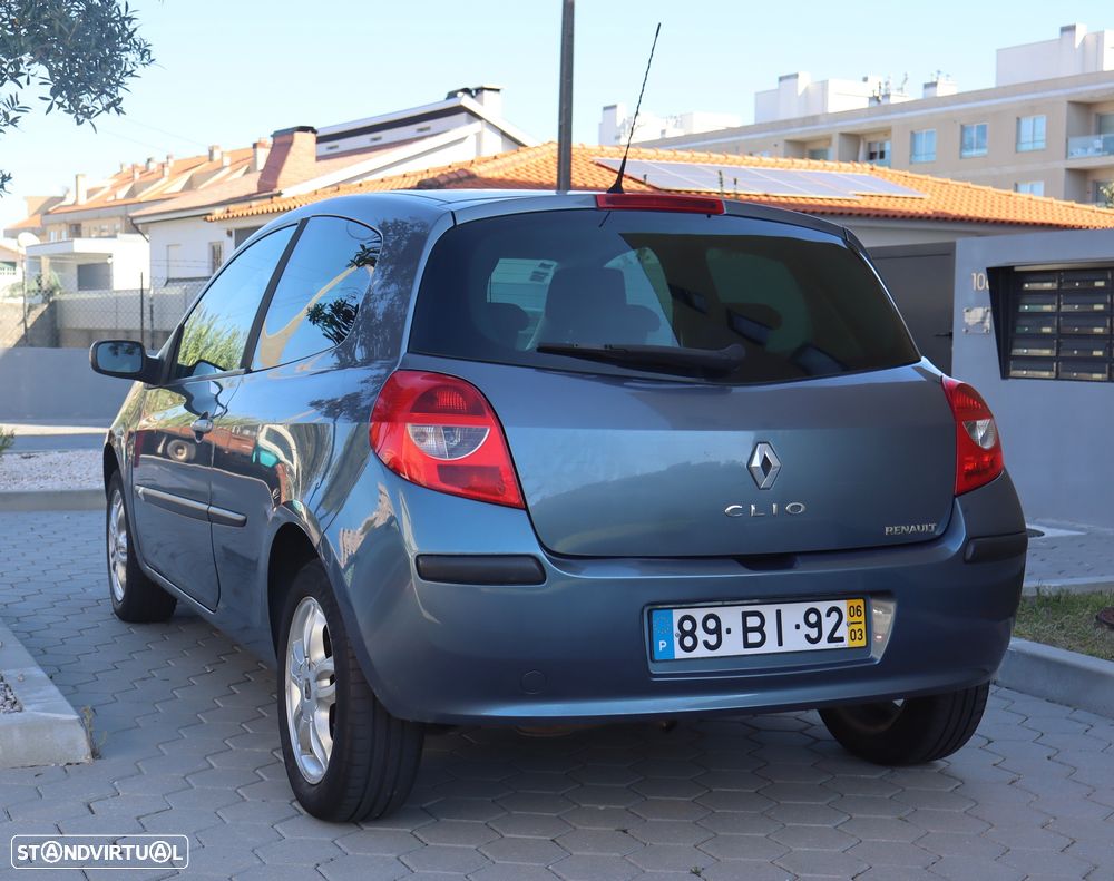 Renault Clio 1.2 16V Pack - 4
