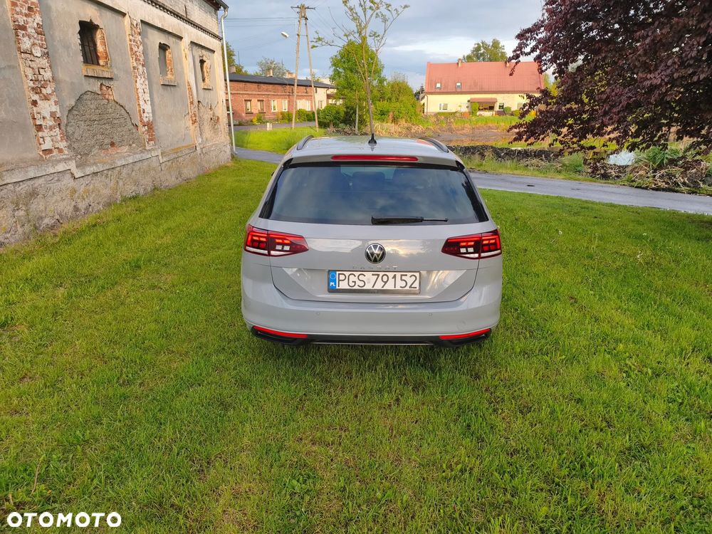 Volkswagen Passat 2.0 TDI EVO Elegance DSG - 5