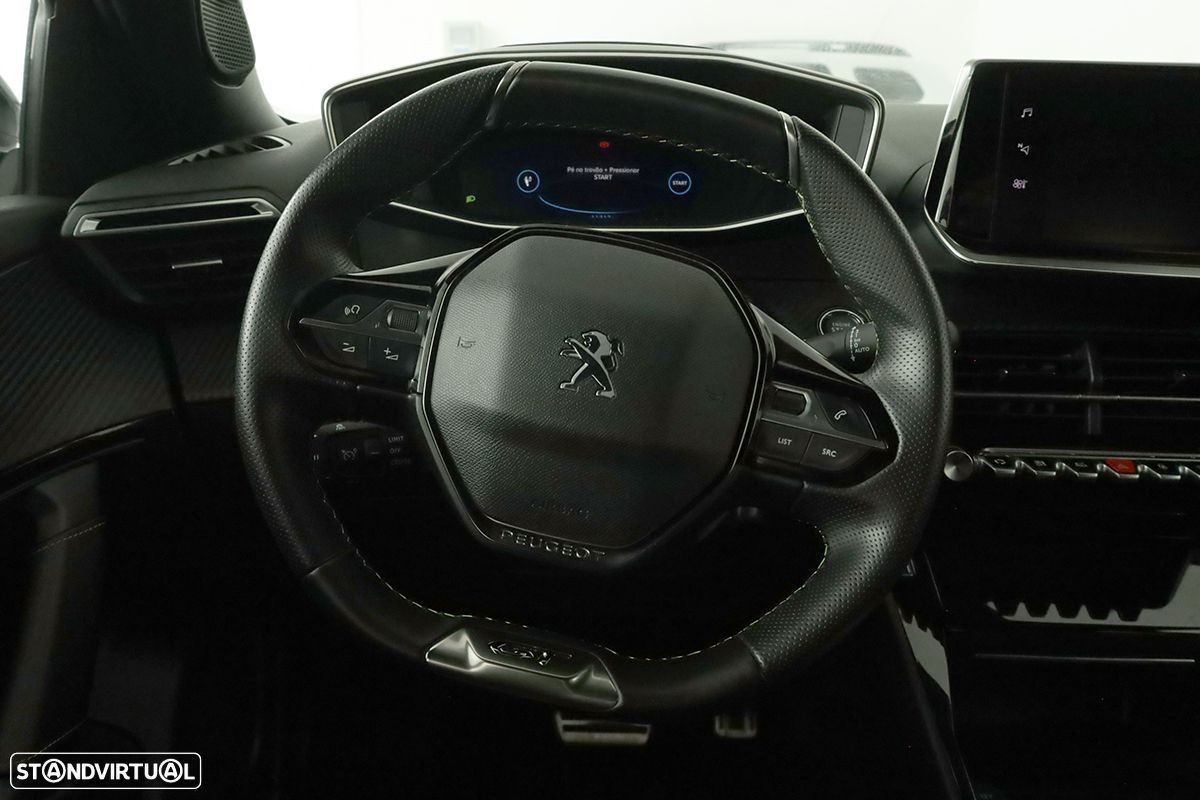 Peugeot e-2008 50 kWh GT - 16