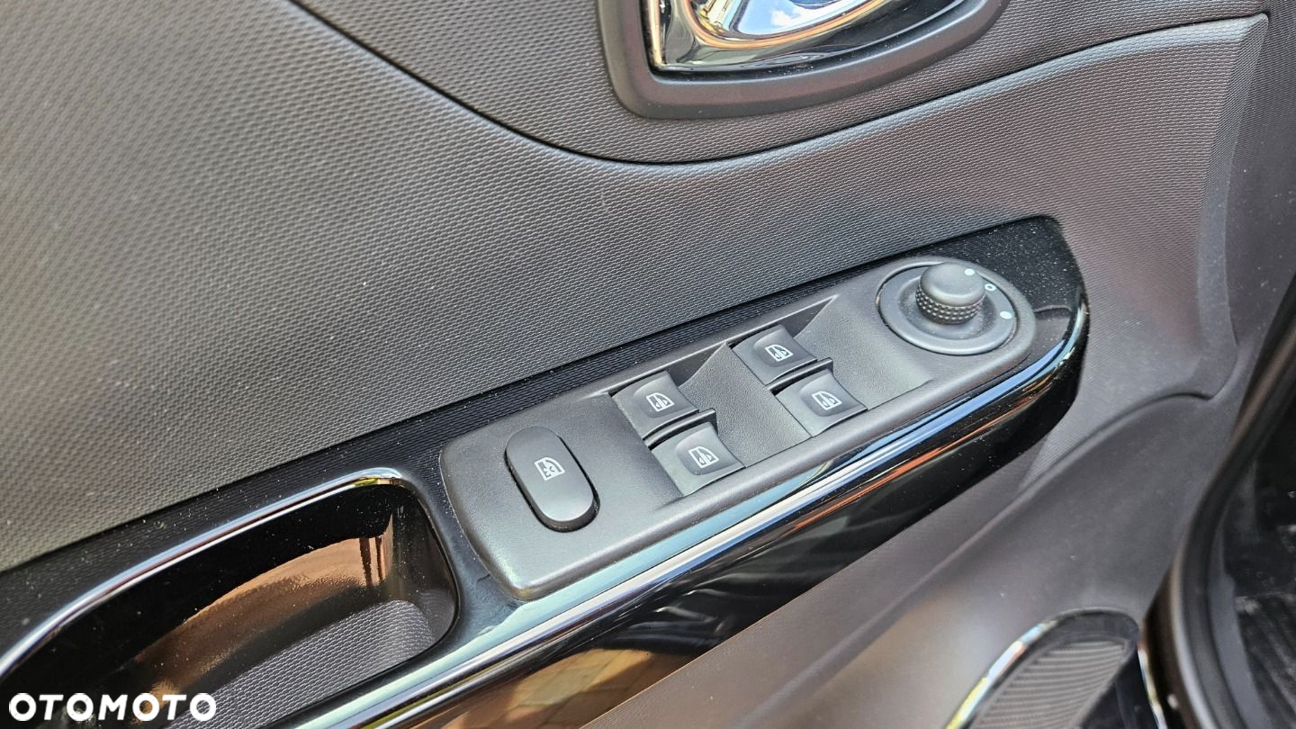 Renault Captur (ENERGY) TCe 90 LIMITED - 17