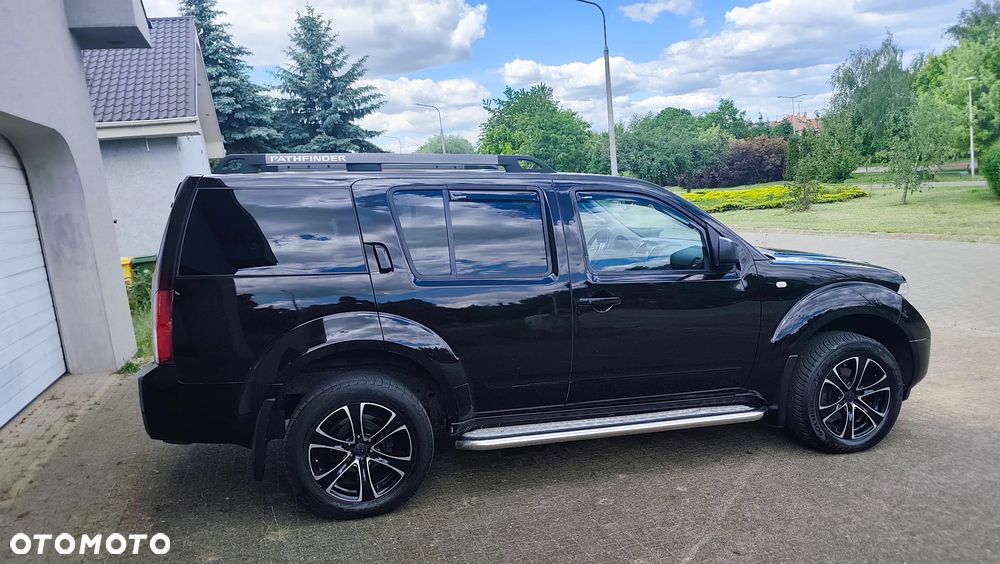 Nissan Pathfinder 2.5 dCi Premium - 13