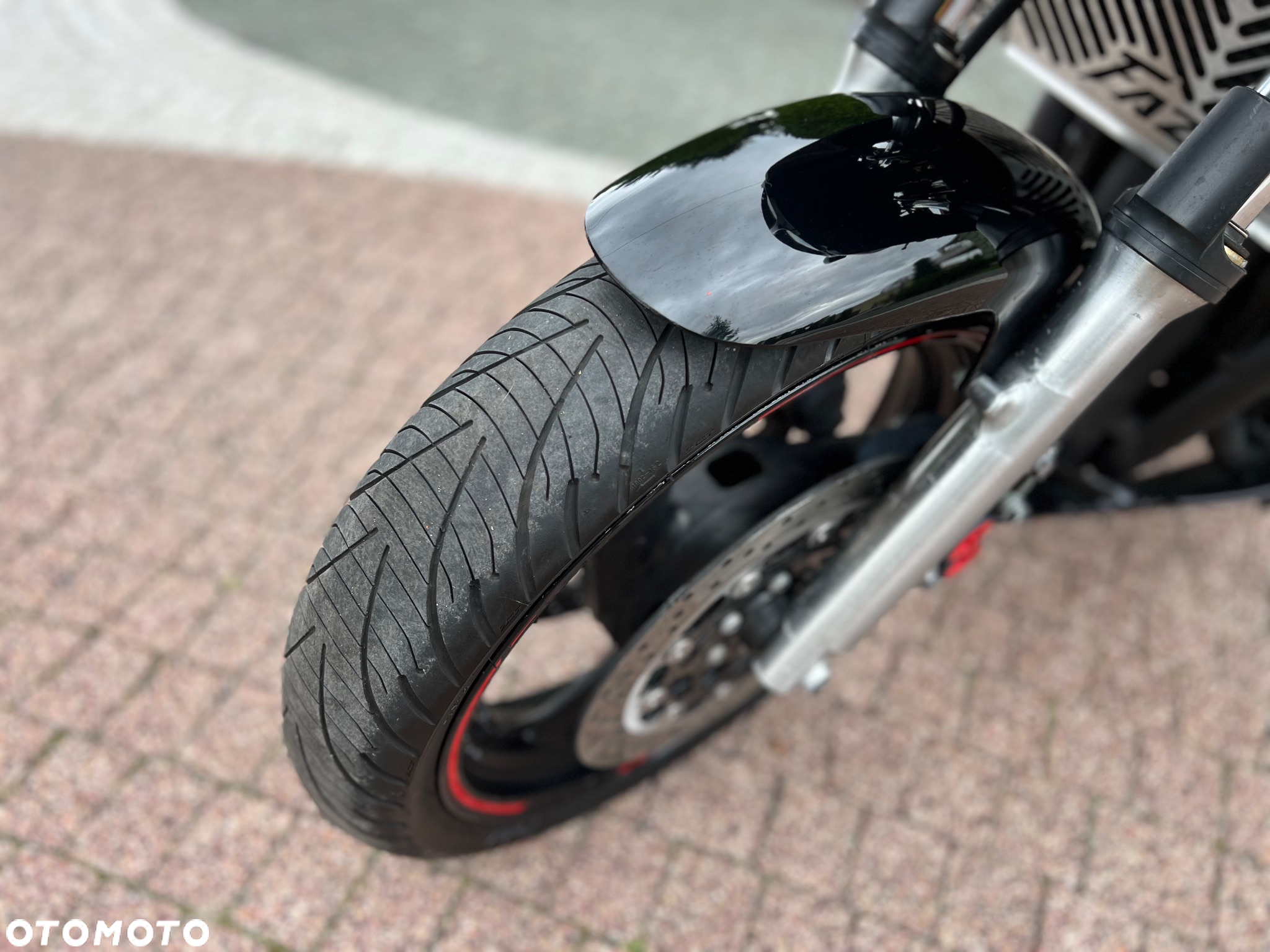 Yamaha FZS - 28
