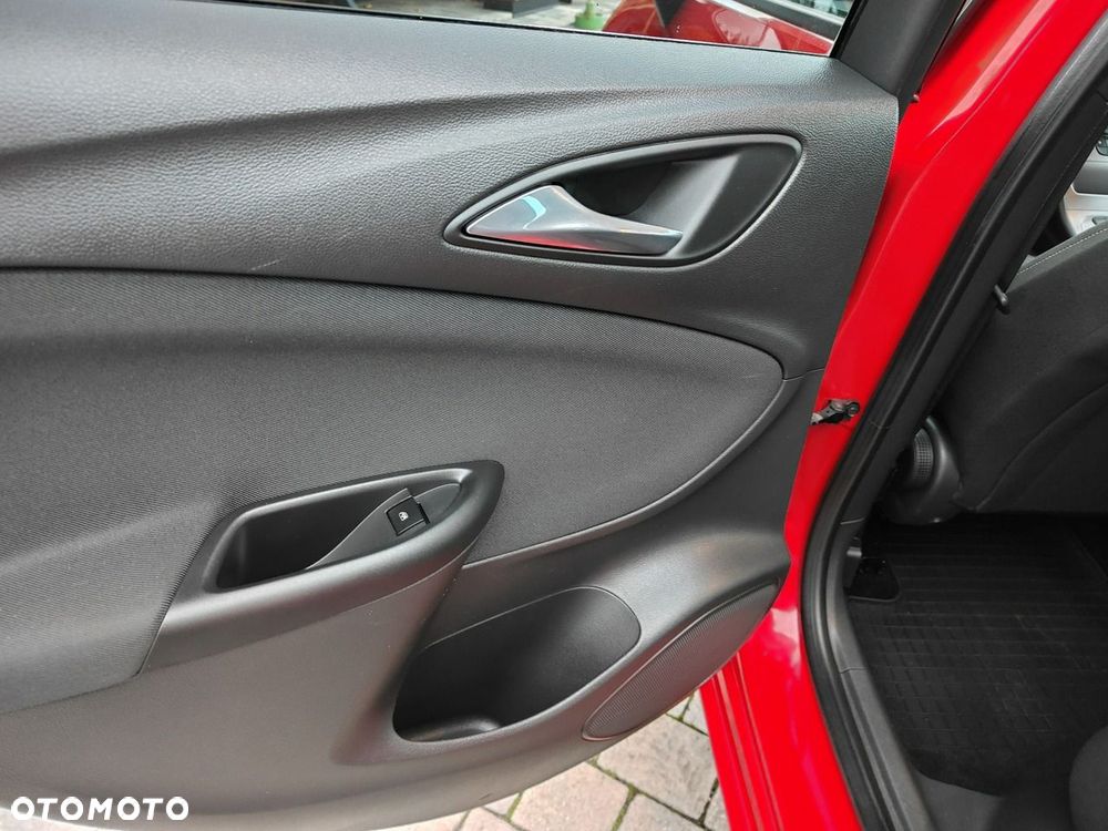 Opel Astra 1.4 Turbo Active - 28