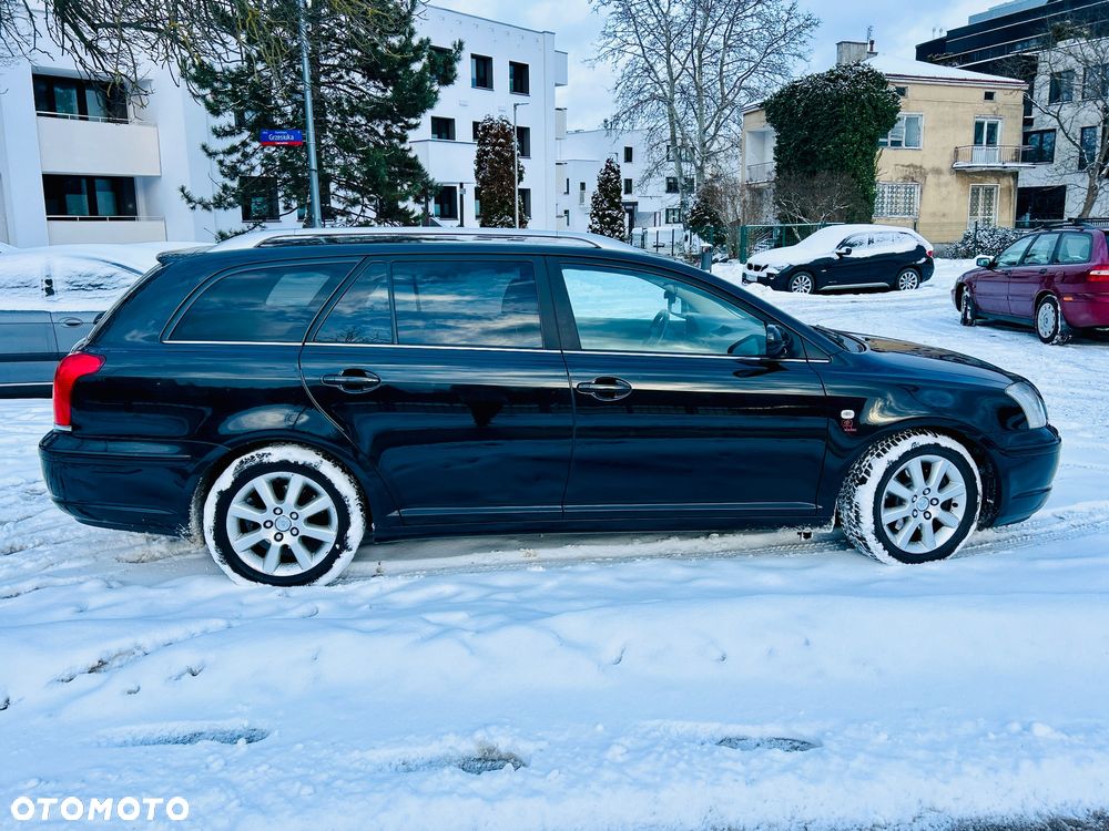 Toyota Avensis 2.2 D-4D Prestige - 15