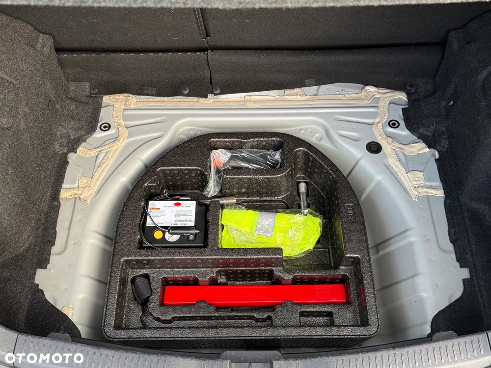 Toyota Auris - 12