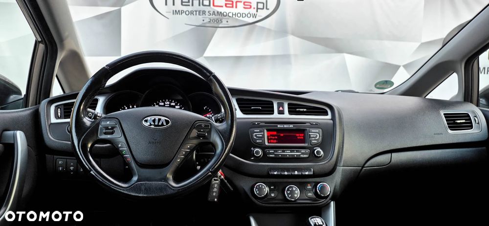 Kia Ceed 1.6 CRDi 128 Vision - 21