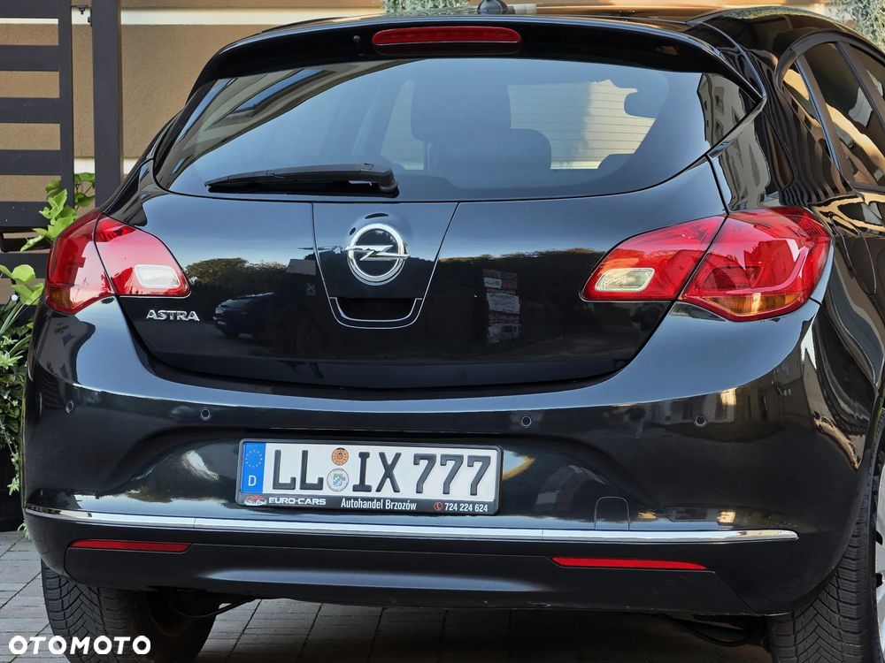 Opel Astra 1.4 T Cosmo EU6 - 22