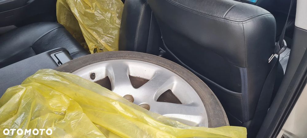 Toyota Avensis 2.0 VVT-i Prestige - 14