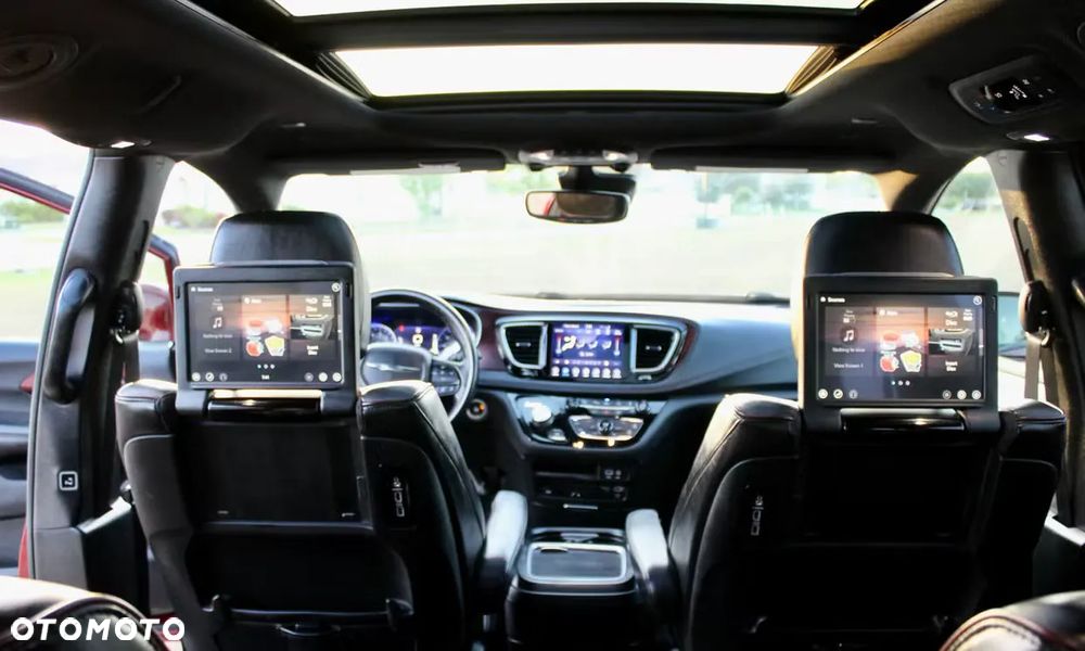 Chrysler Pacifica - 8