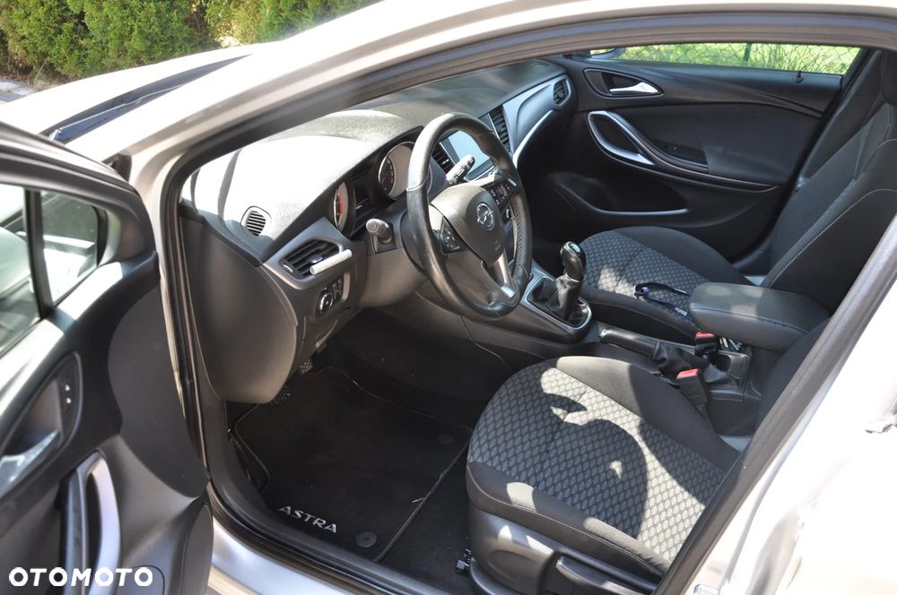 Opel Astra 1.4 Turbo Active - 11