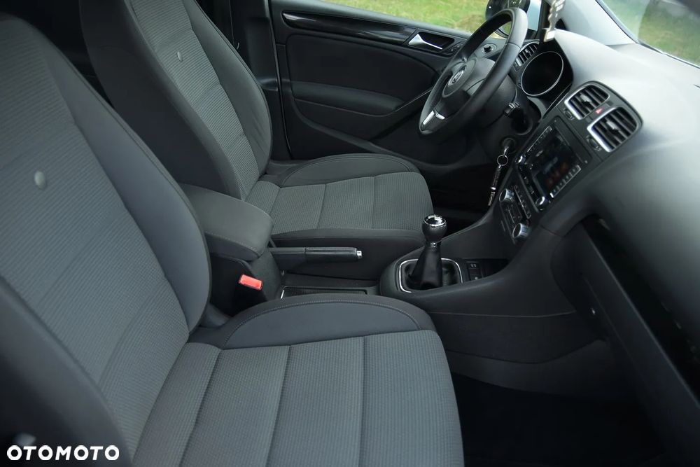 Volkswagen Golf - 20