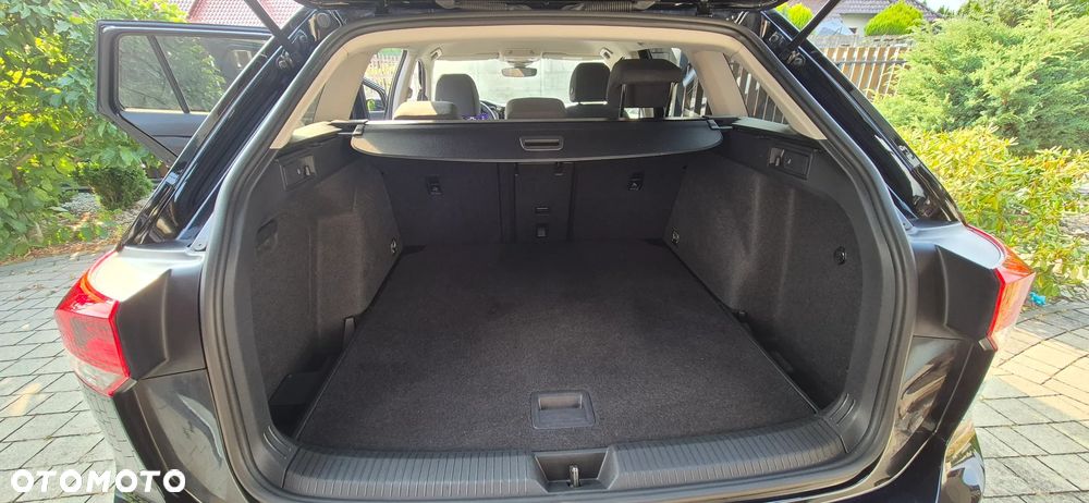 Volkswagen Golf 1.5 eTSI Life DSG - 31