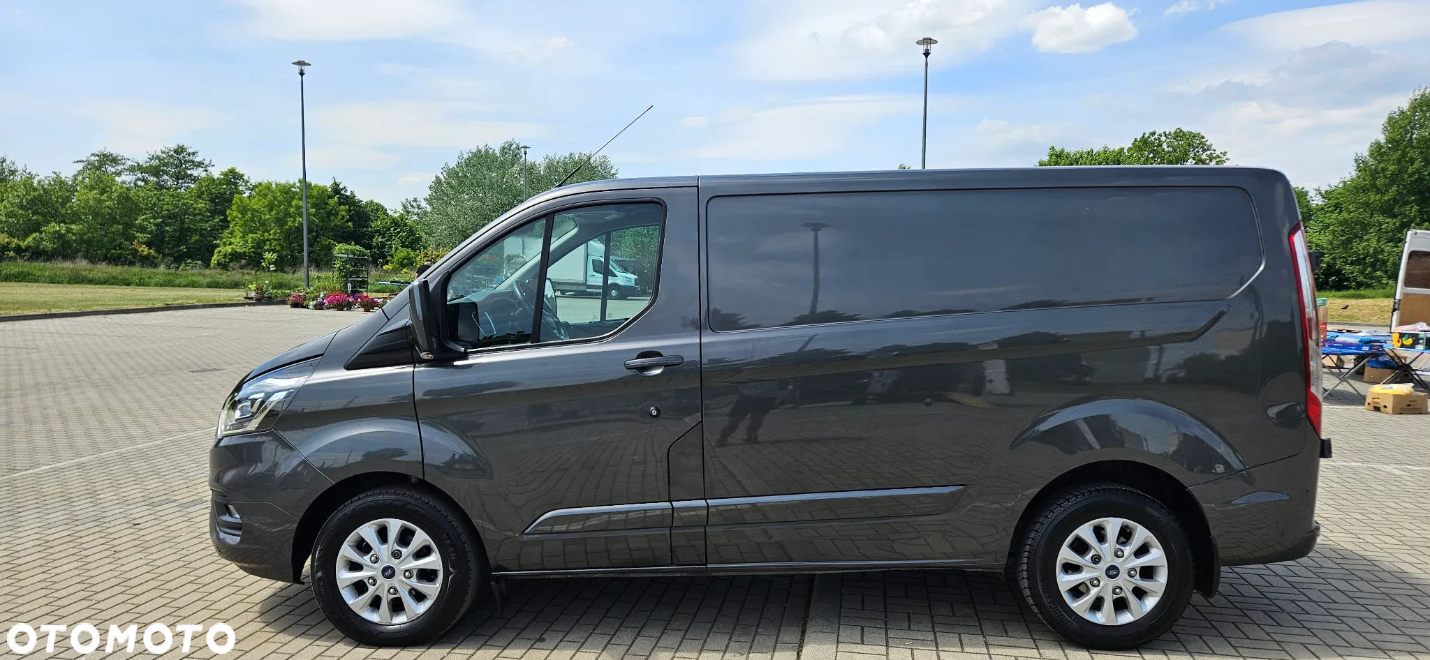 Ford TRANSIT CUSTOM - 21