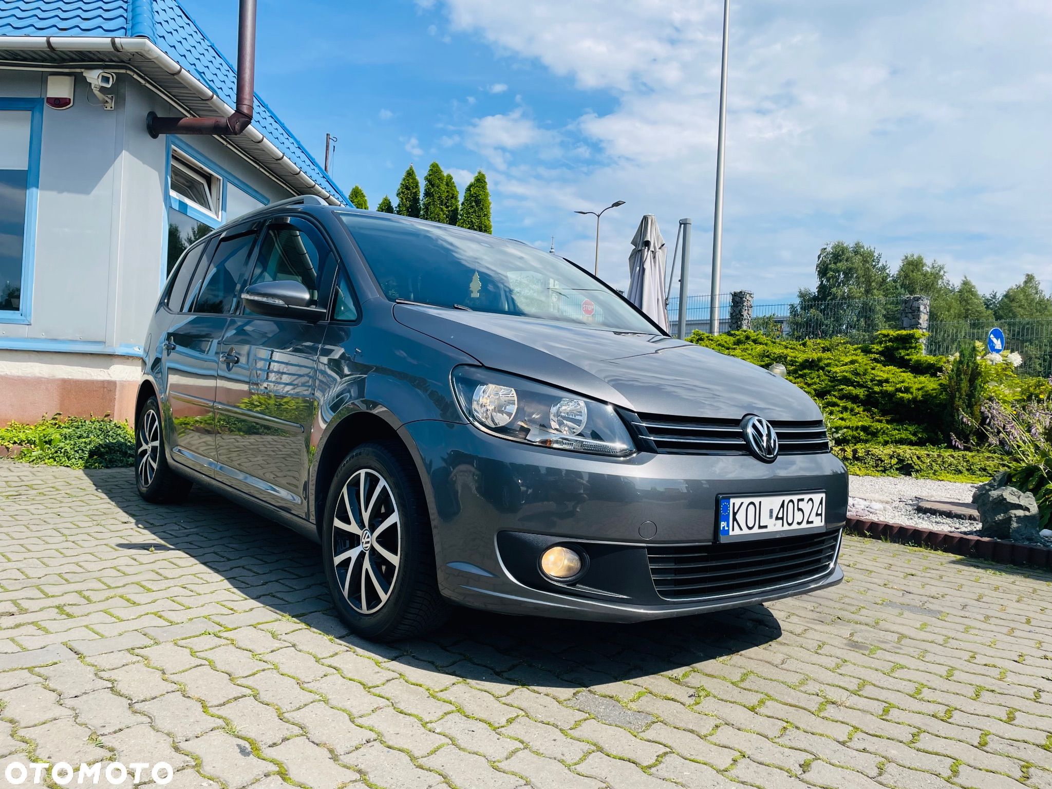 Volkswagen Touran 1.6 TDI DPF BlueMot Comfortline - 1