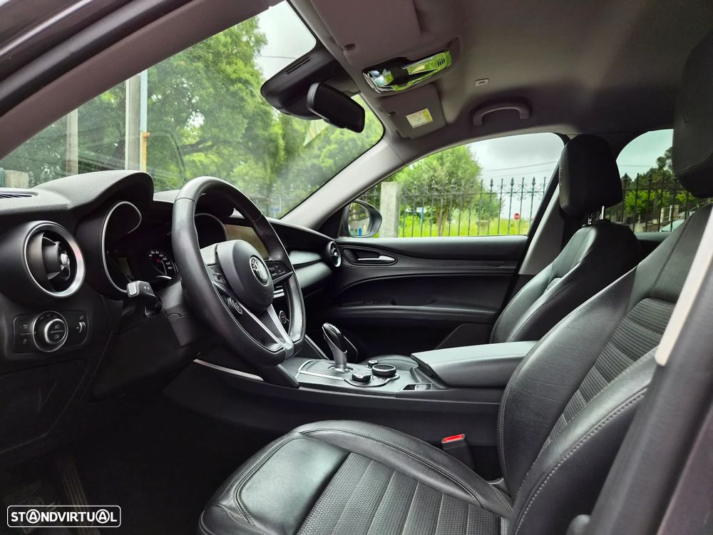 Alfa Romeo Stelvio 2.2 D Super AT8 - 5