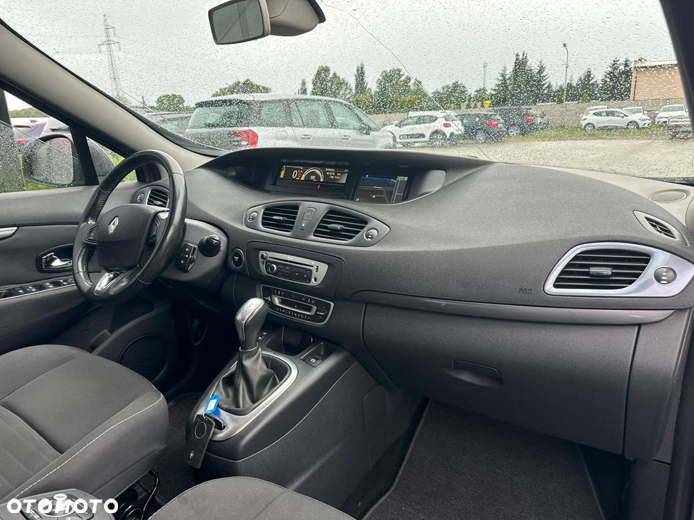 Renault Scenic - 15