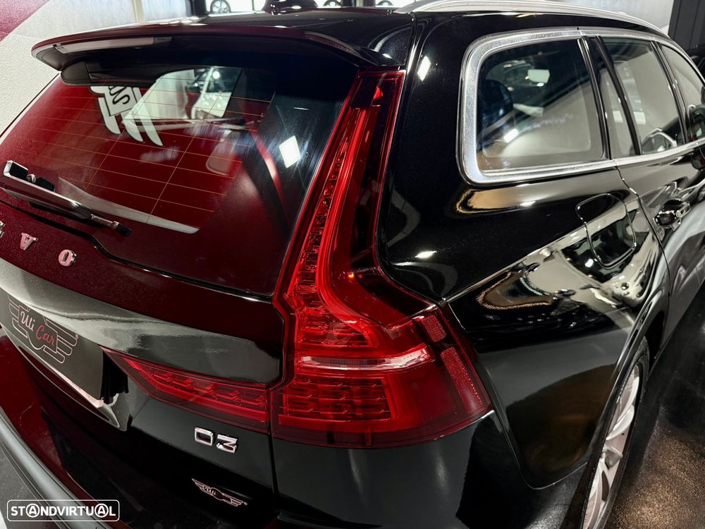 Volvo V60 2.0 D3 Momentum Plus Geartronic - 43