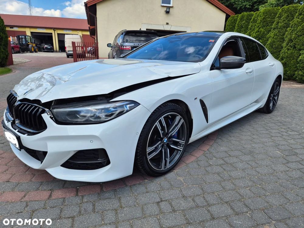 BMW Seria 8 - 16
