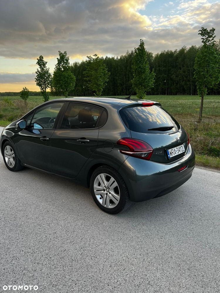 Peugeot 208 PureTech 82 Style - 5