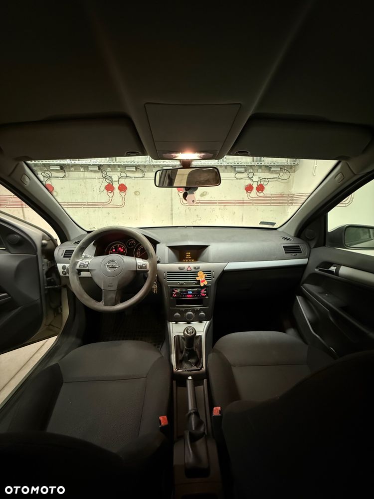 Opel Astra 1.7 CDTI Enjoy - 14