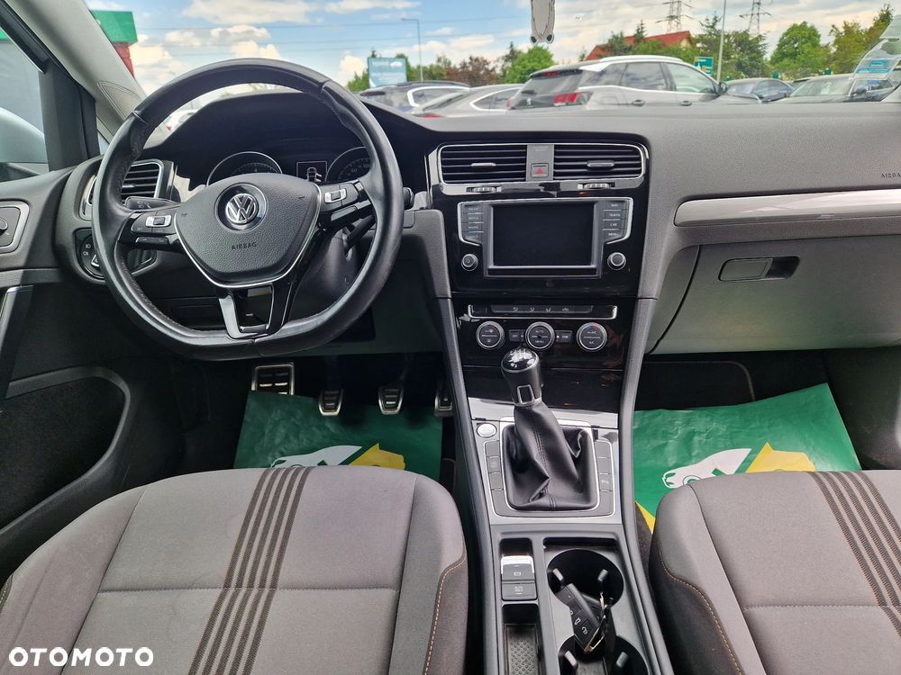 Volkswagen Golf 1.2 TSI BlueMotion Technology Allstar - 11