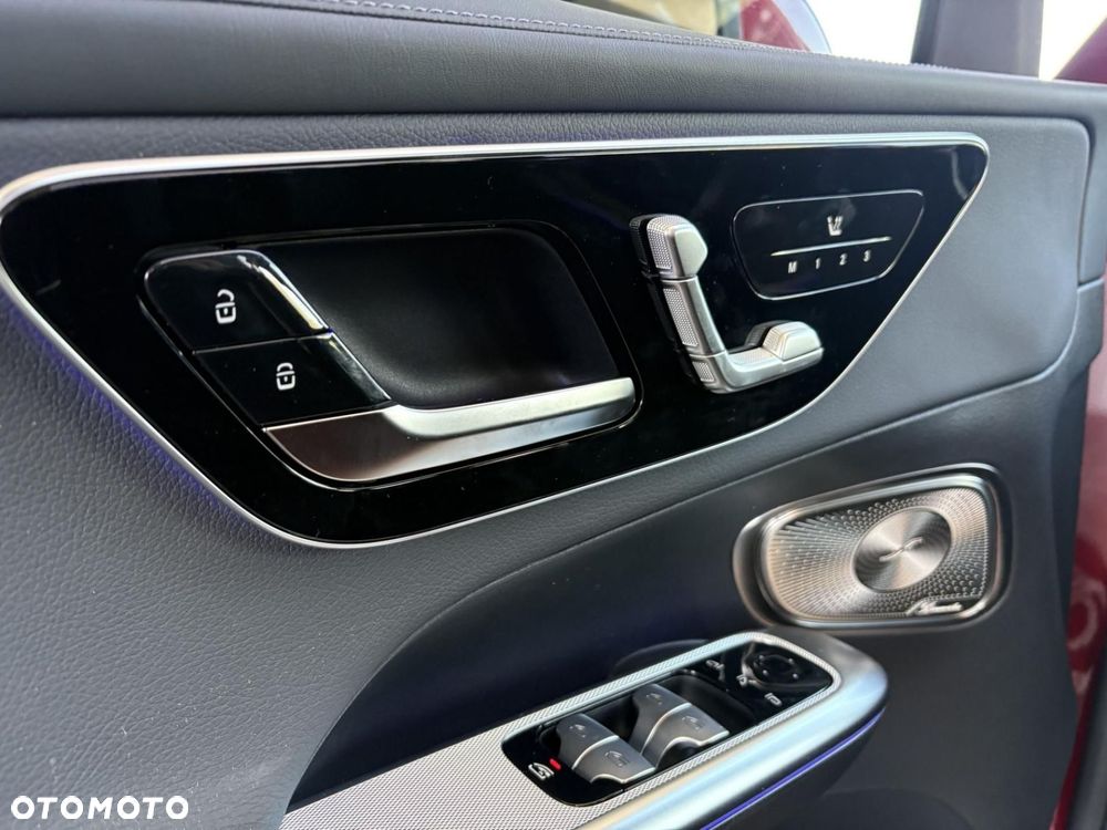 Mercedes-Benz GLC - 11