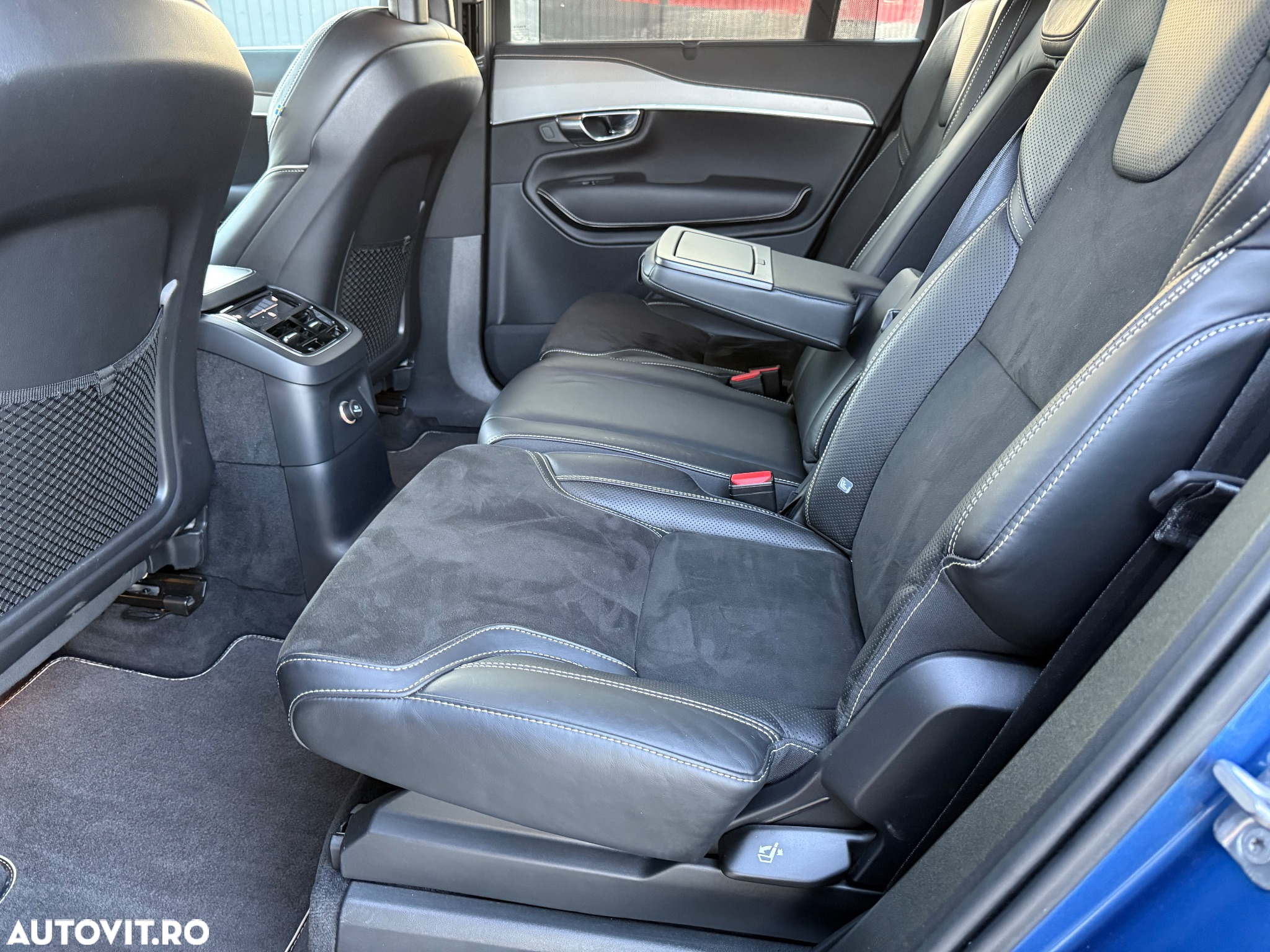 Volvo XC 90 T8 AWD Recharge Geartronic RDesign - 17