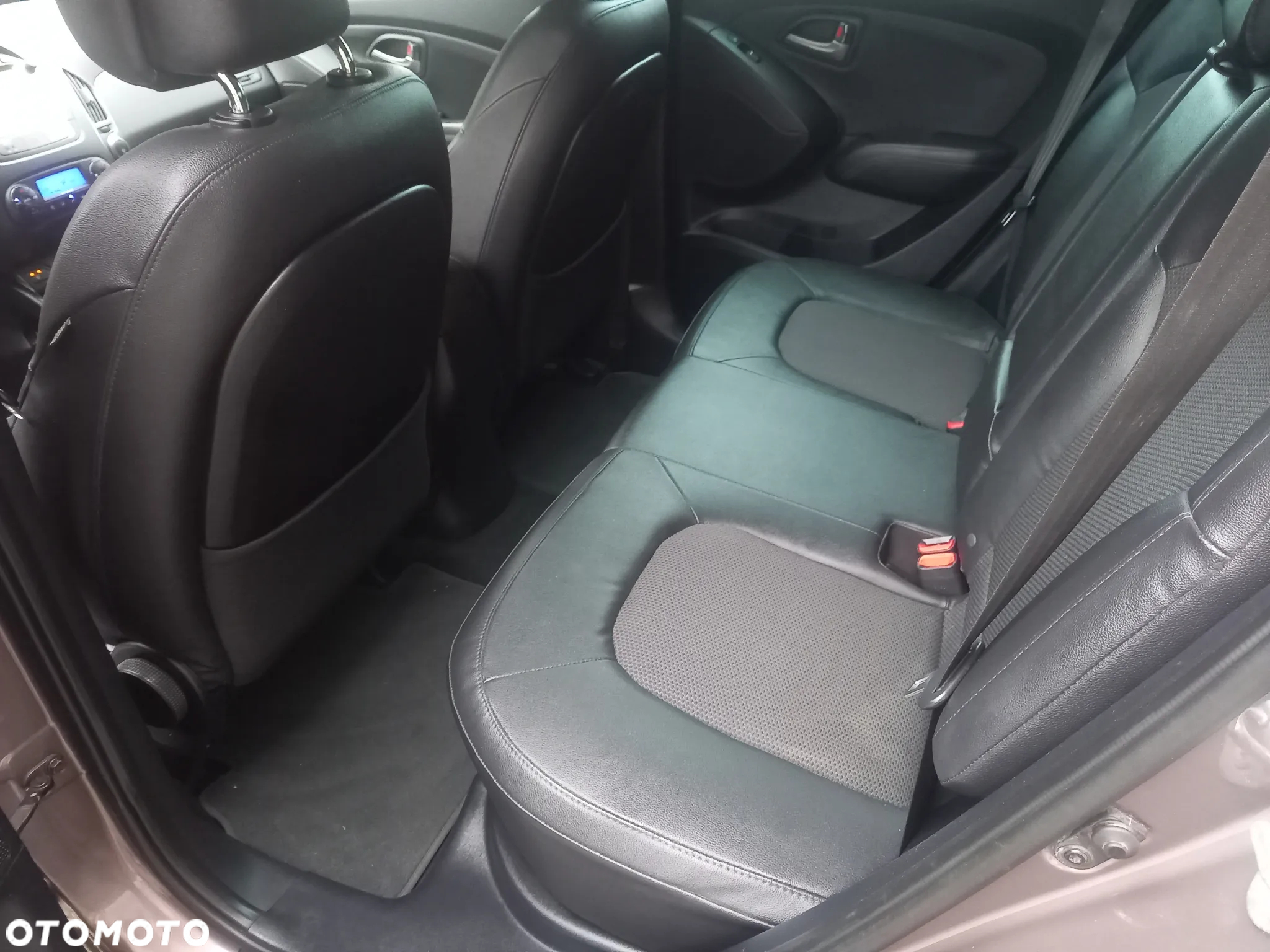 Hyundai ix35 1.7 CRDi Premium 2WD - 18