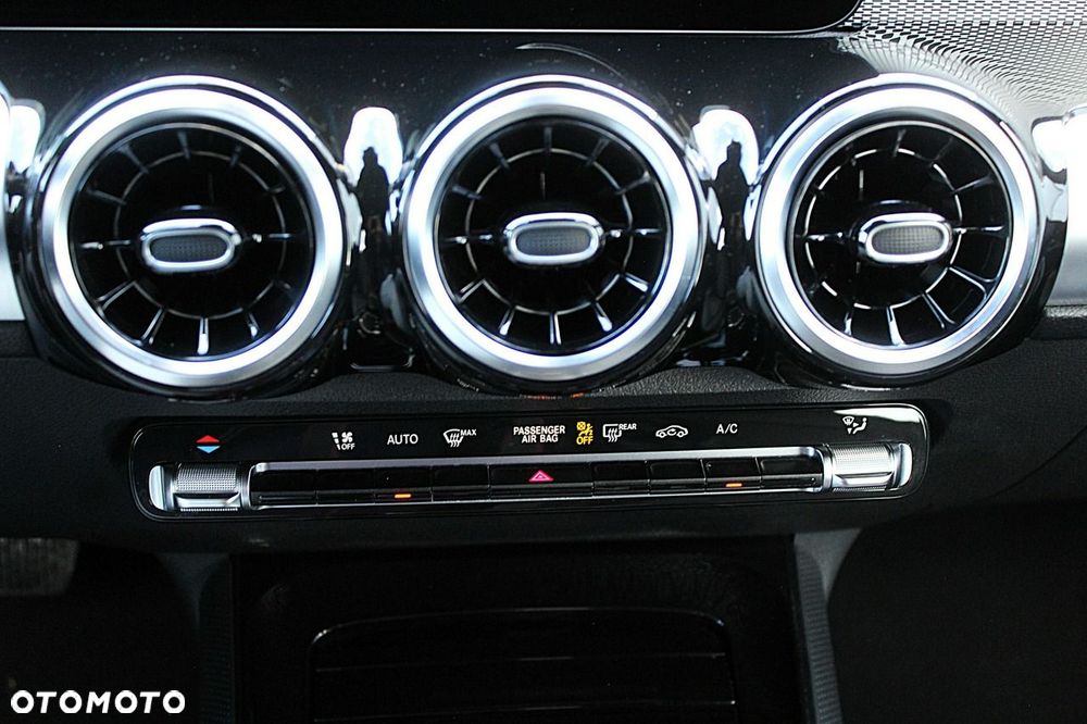 Mercedes-Benz GLB 200 d 8G-DCT - 27