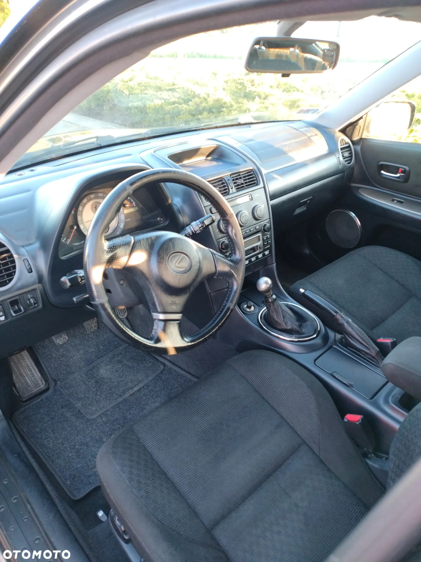 Lexus IS 200 SportCross - 9