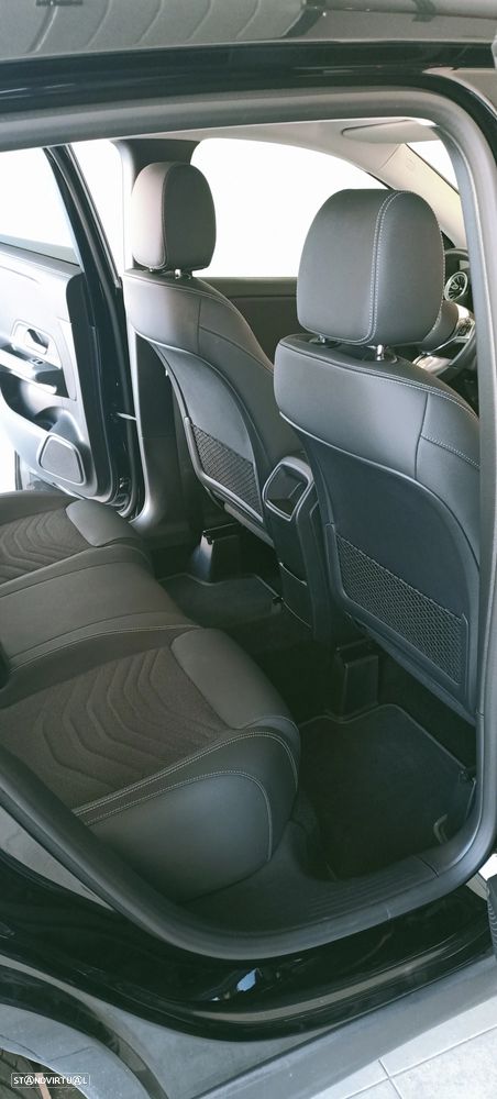 Mercedes-Benz GLA 180 d 8G-DCT Progressive Advanced - 21