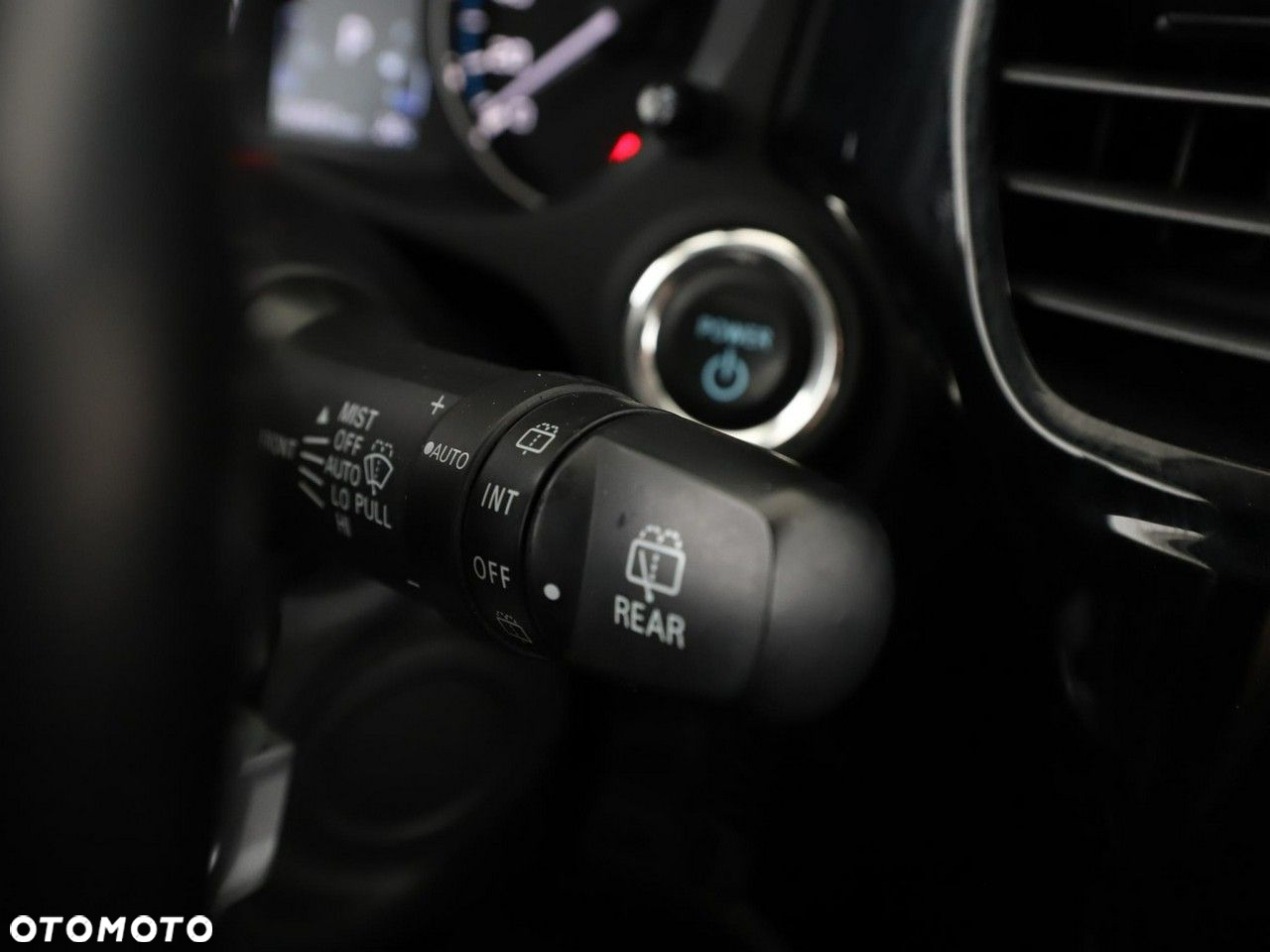 Mitsubishi Outlander - 31