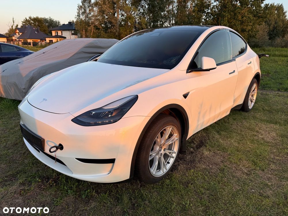 Tesla Model Y RWD - 3