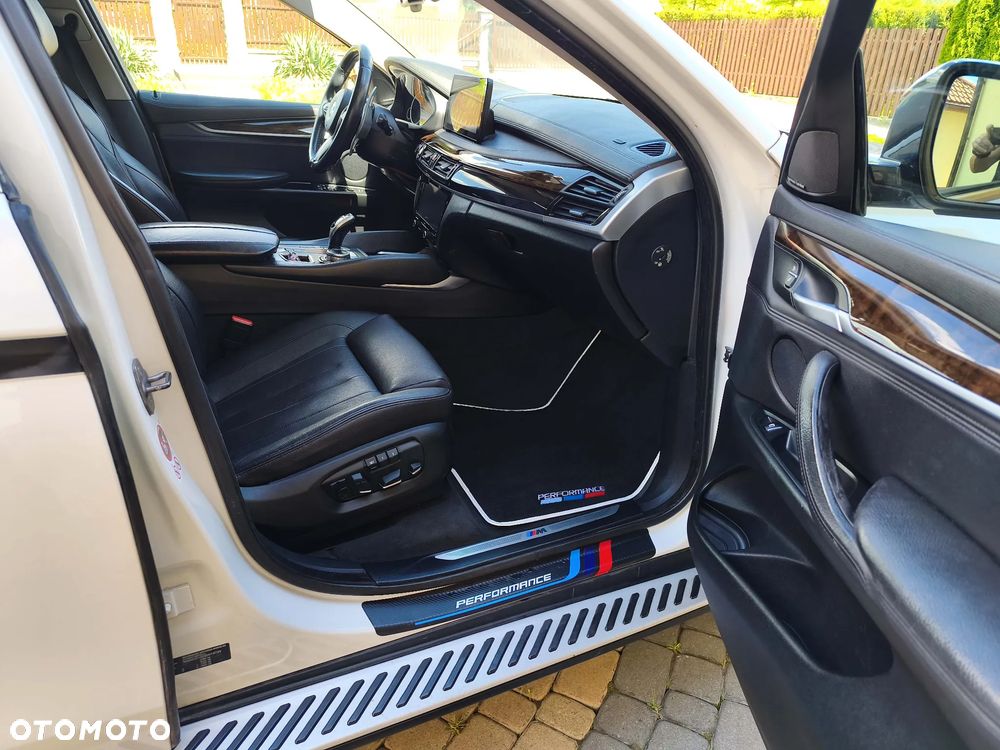 BMW X6 xDrive30d - 9