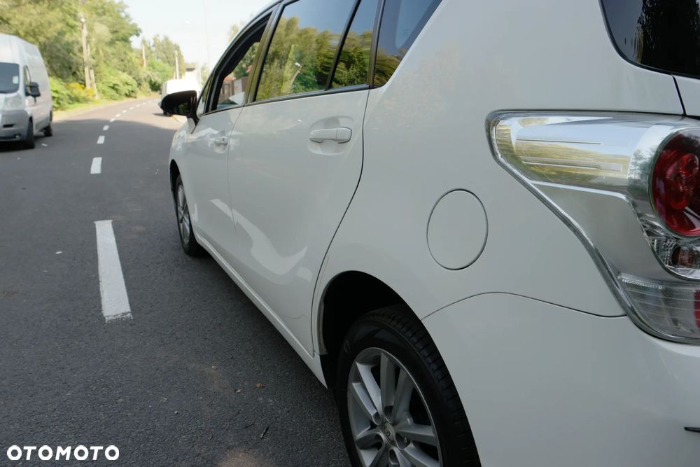 Toyota Verso - 10