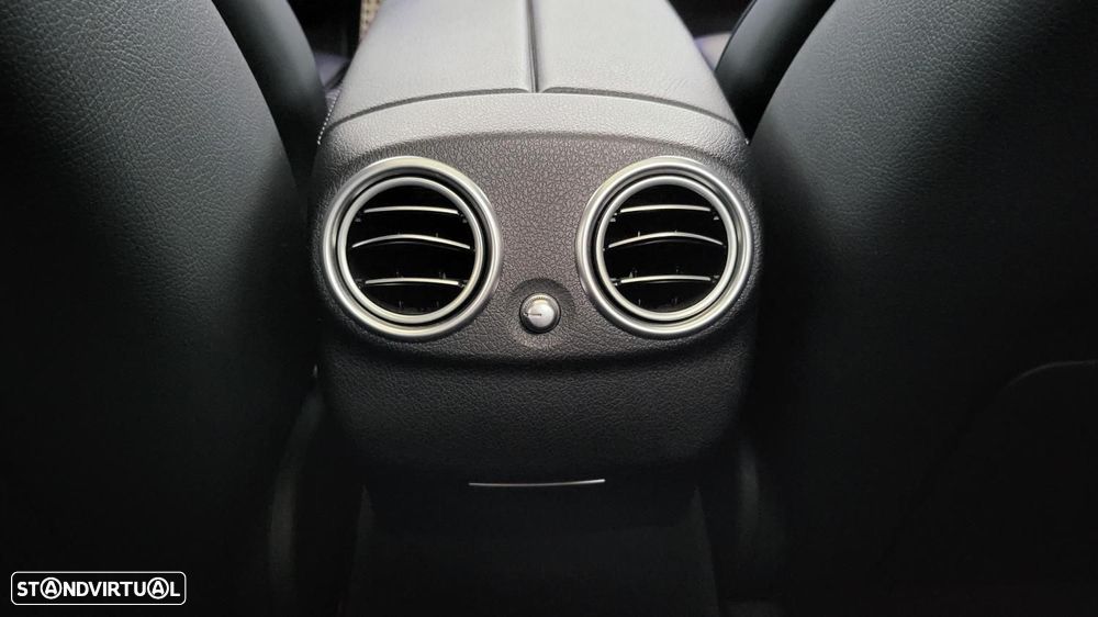 Mercedes-Benz E 300 de AMG Line - 11