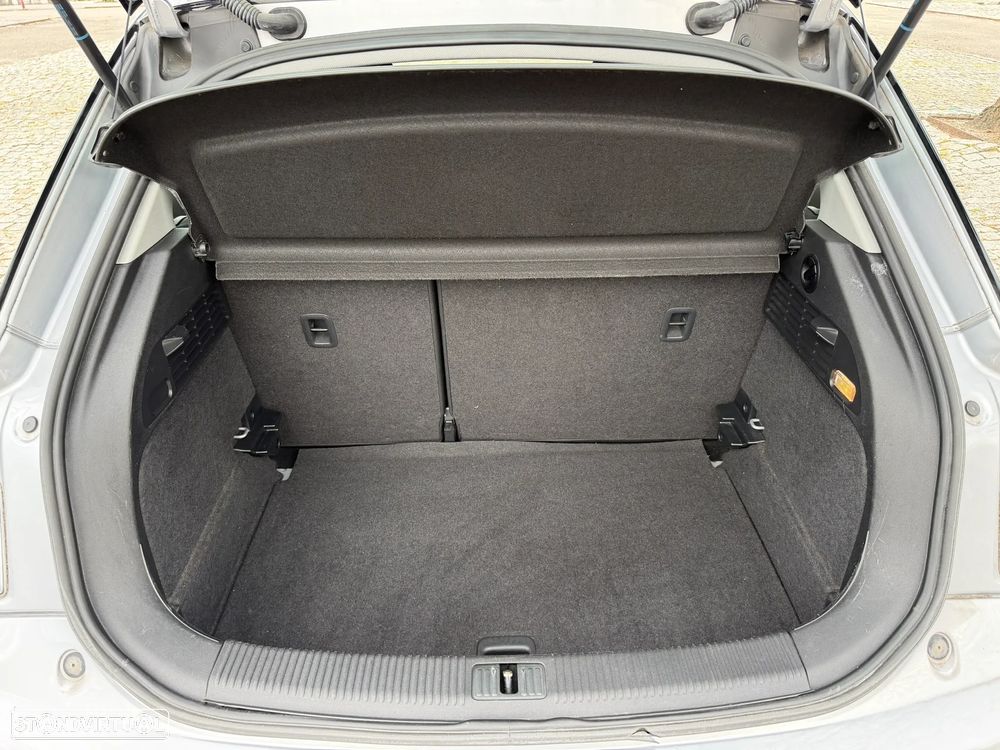 Audi A1 Sportback 1.6 TDI S-line - 25