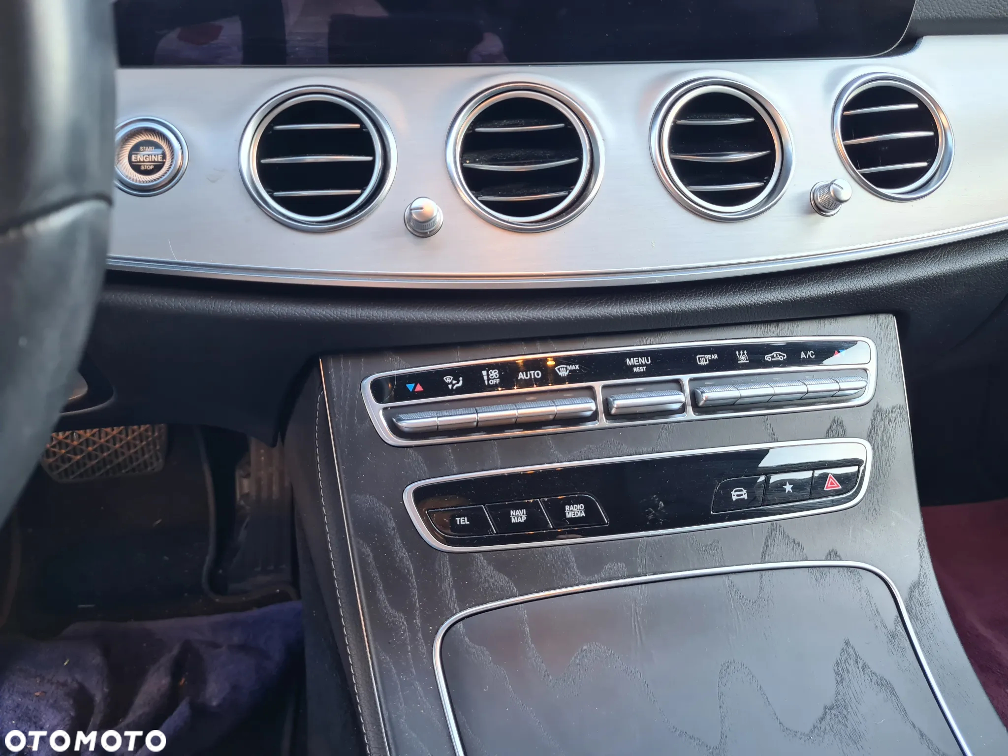 Mercedes-Benz Klasa E 300 de 4Matic T 9G-TRONIC Exclusive - 6