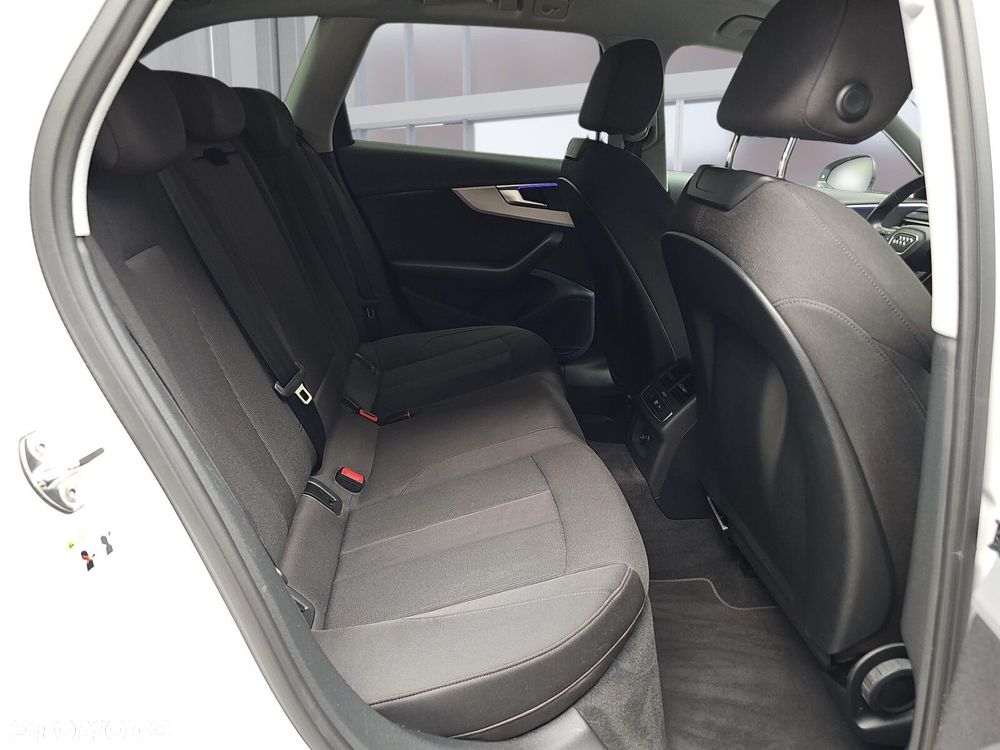 Audi A4 Avant 35 TDI mHEV S tronic - 8