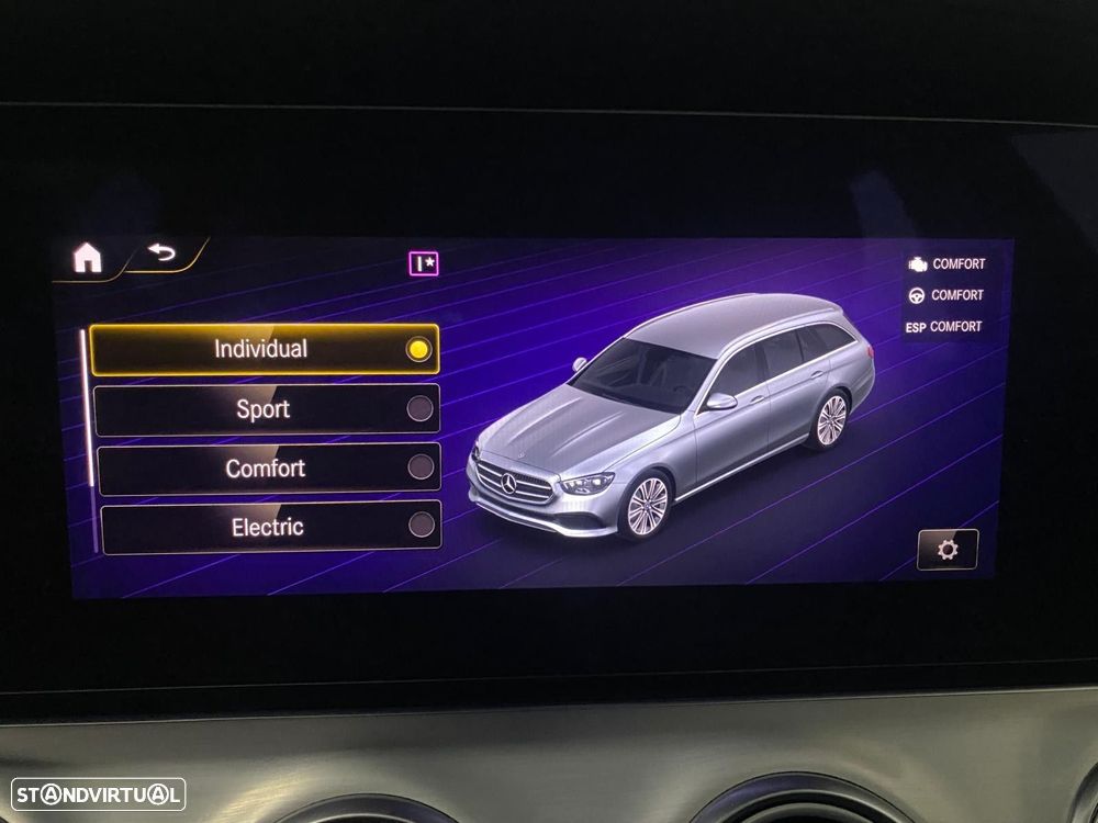 Mercedes-Benz E 300 de Exclusive Line 4Matic - 38