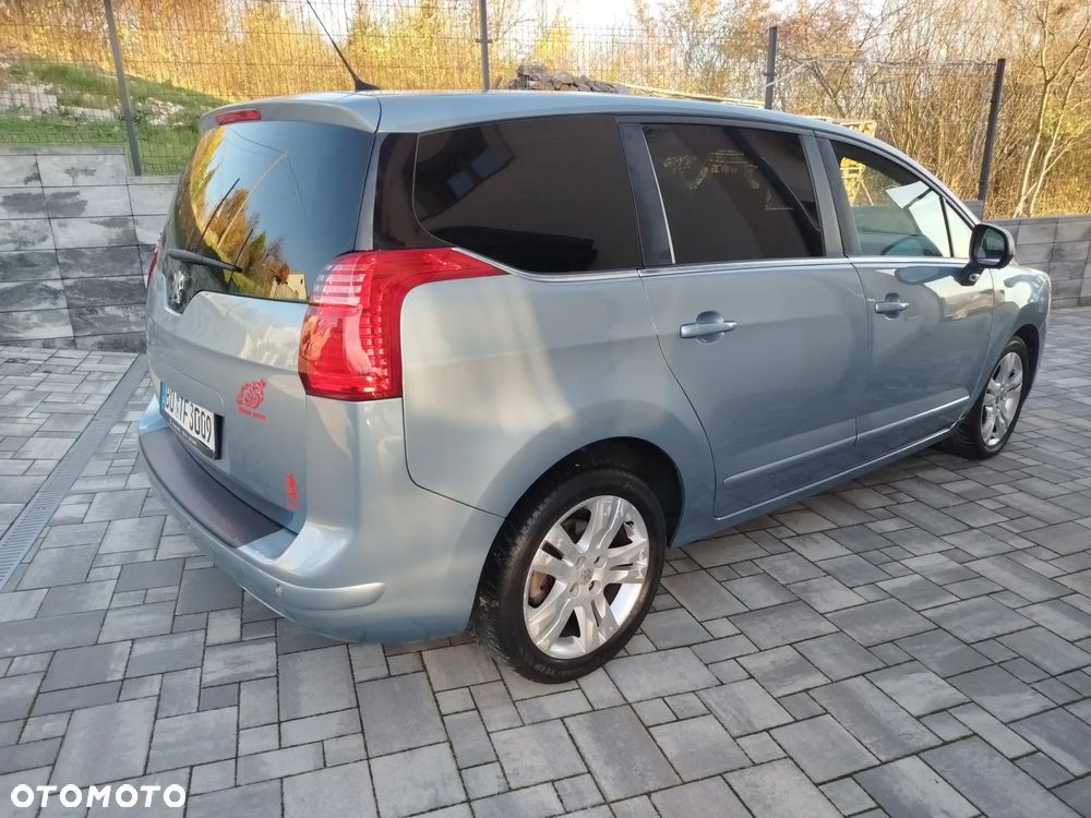 Peugeot 5008 - 4