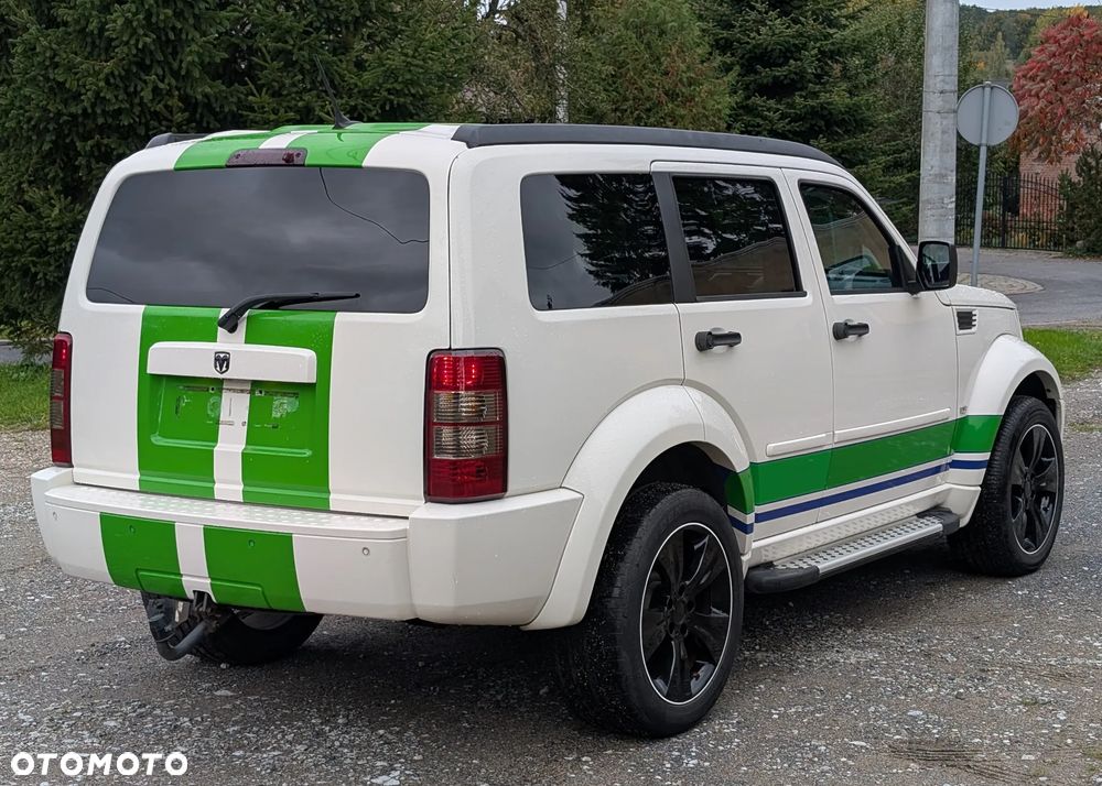 Dodge Nitro - 3