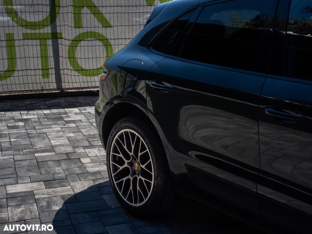 Porsche Macan - 16