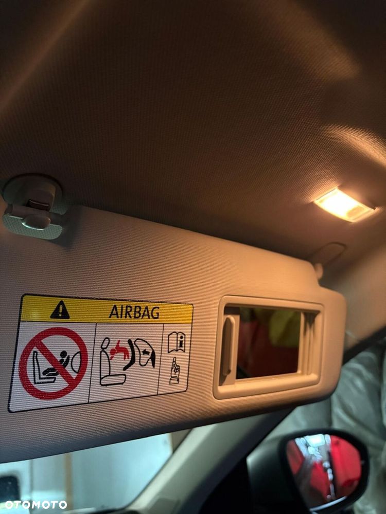 Volkswagen T-Roc - 28