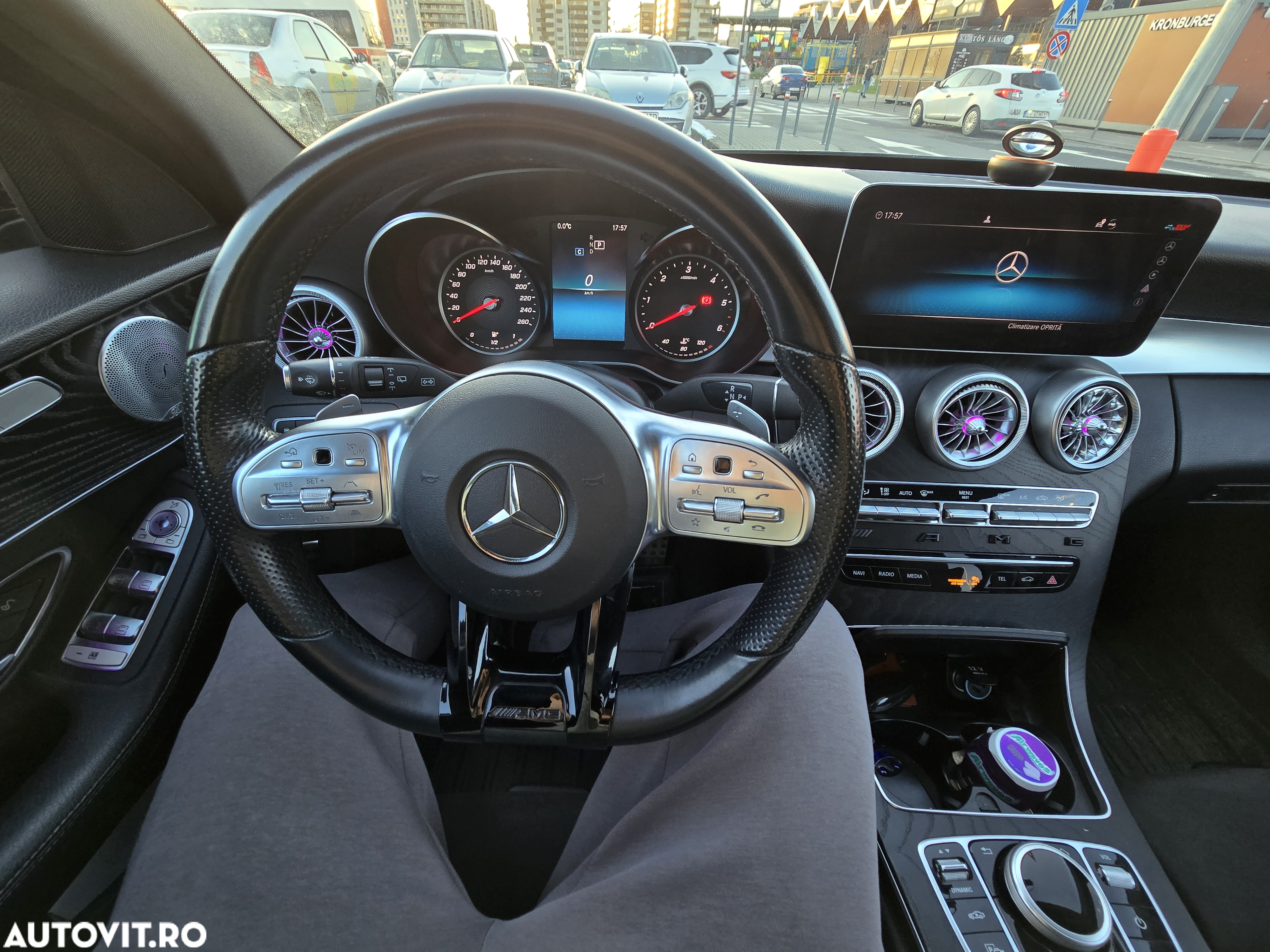 Mercedes-Benz C 300 d T 4Matic 9G-TRONIC AMG Line - 3